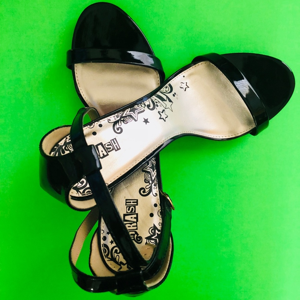 🌼🌼Brash size 10w heels🌼🌼